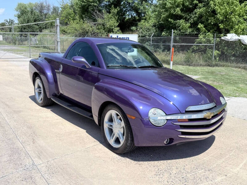 2004 Chevrolet SSR LS