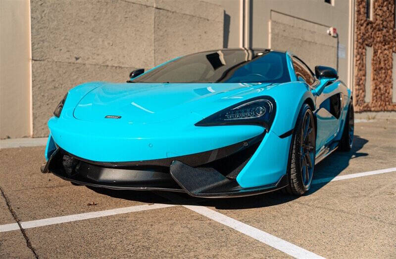 2017 McLaren 570GT