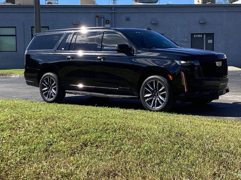 2023 Cadillac Escalade ESV Sport
