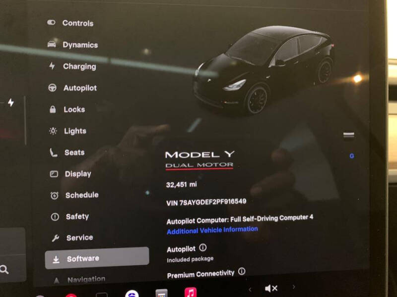 2023 Tesla Model Y Performance