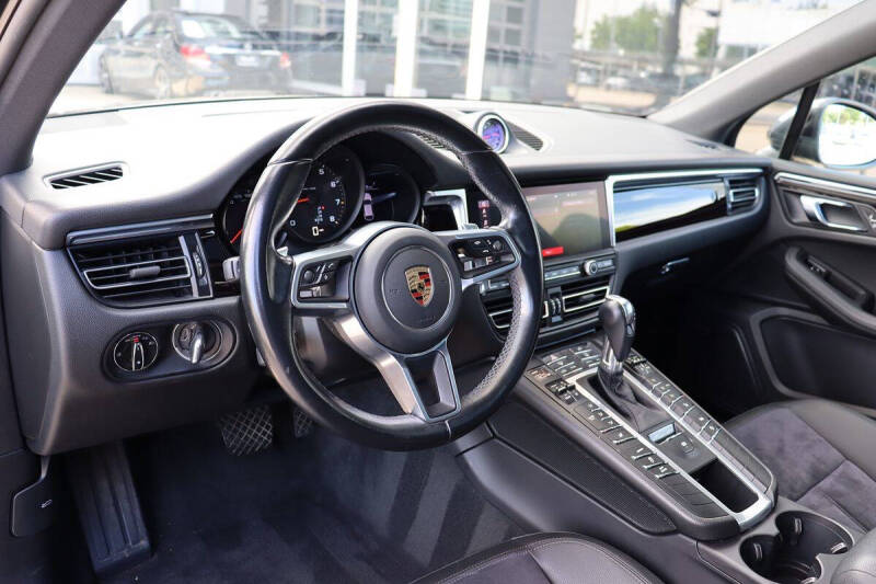 2021 Porsche Macan