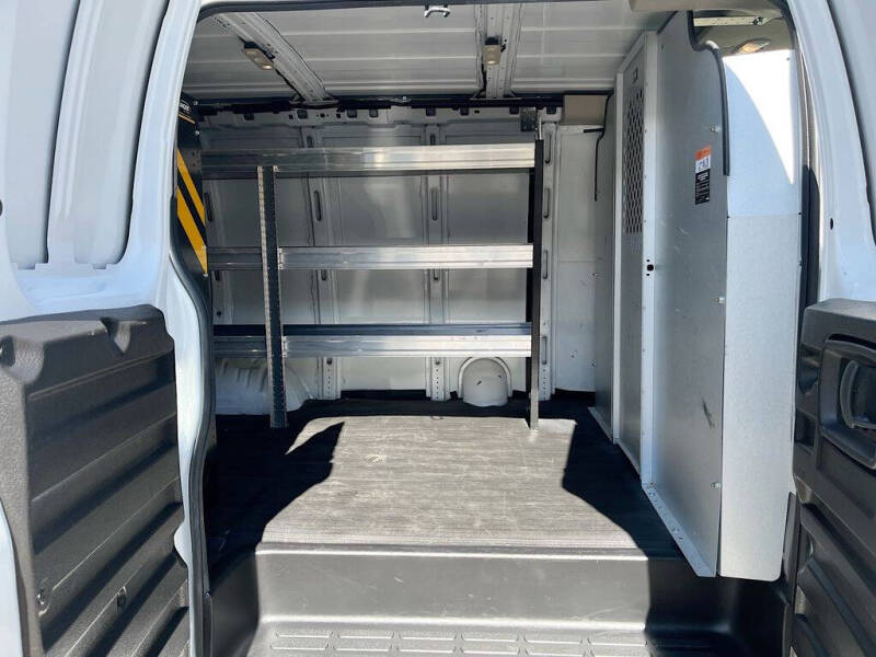 2024 Chevrolet Express 2500