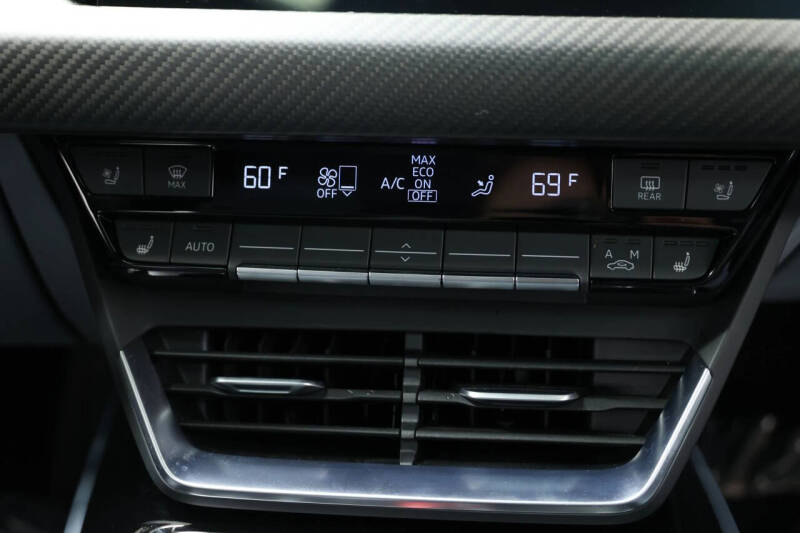 2024 Audi e-tron GT quattro Premium Plus