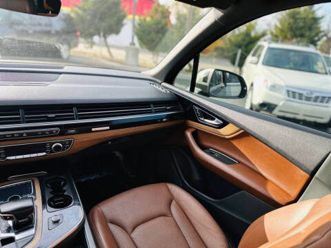 2017 Audi Q7 3.0T quattro Premium Plus