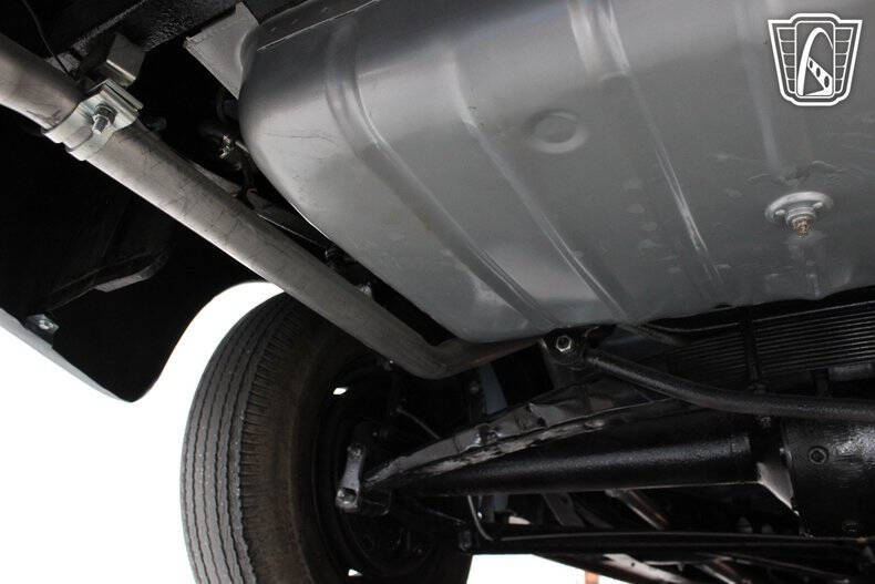 1947 Ford Super Deluxe