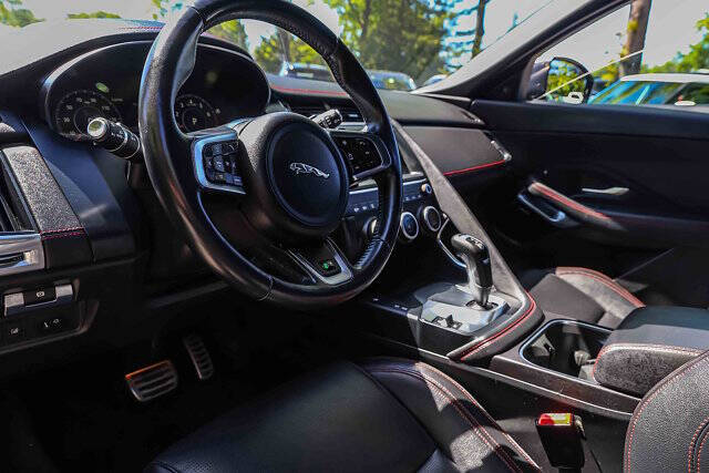 2020 Jaguar E-PACE P250 Checkered Flag Edition