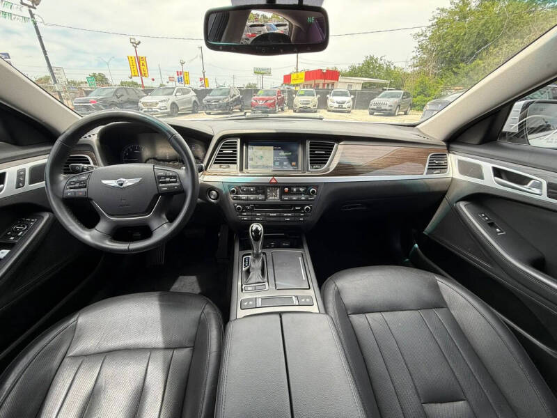 2016 Hyundai Genesis