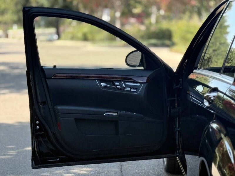 2007 Mercedes-Benz S-Class S 550