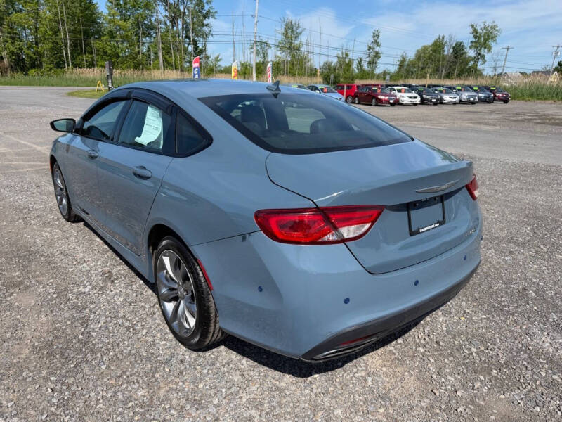 2015 Chrysler 200 S