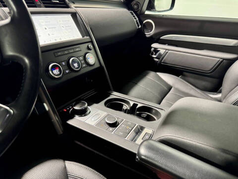 2020 Land Rover Discovery Landmark Edition