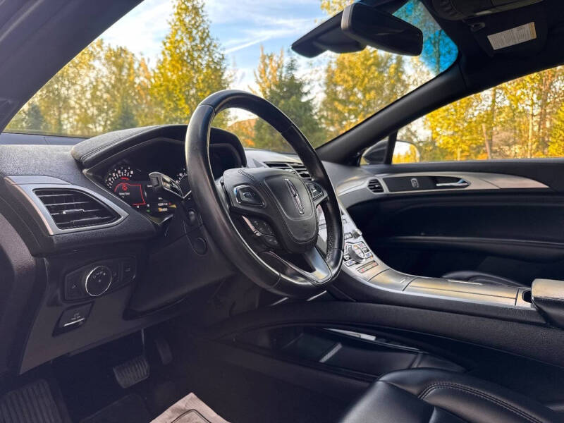 2020 Lincoln MKZ Standard