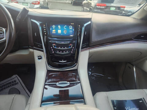 2015 Cadillac Escalade Luxury