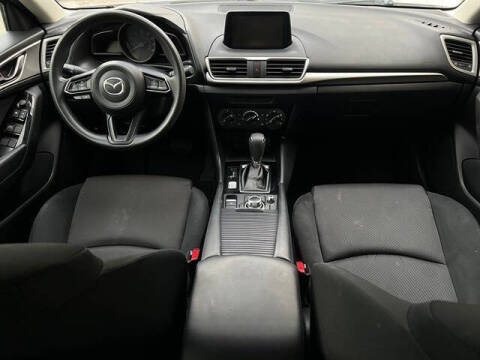 2017 Mazda MAZDA3 Sport