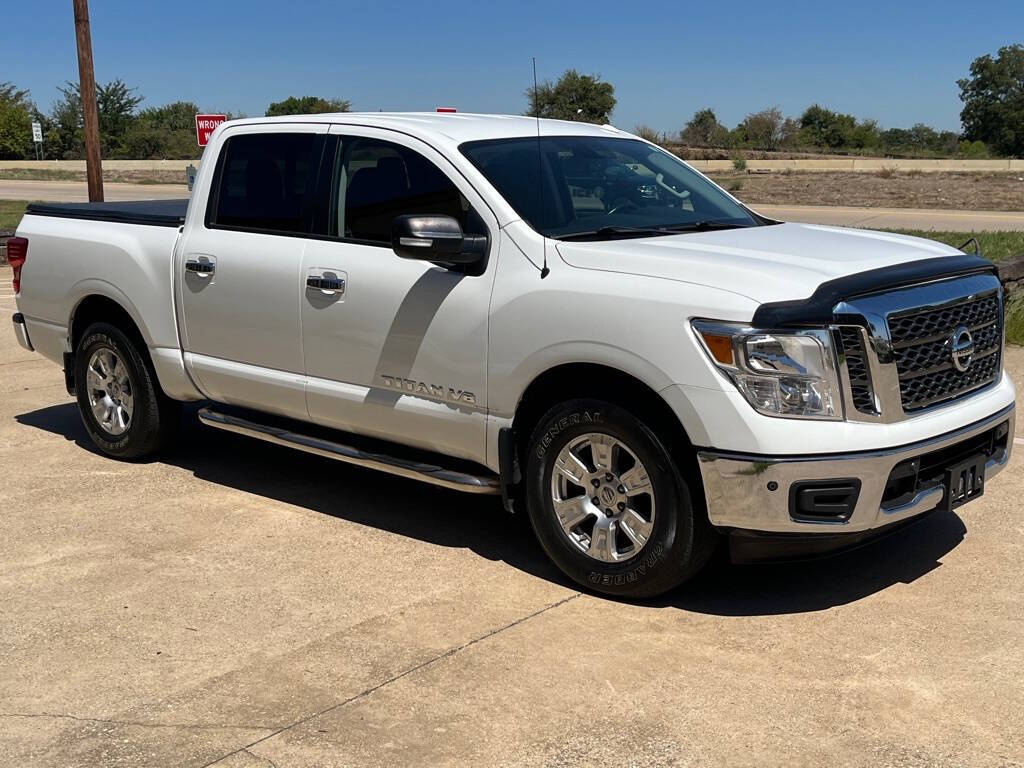 2018 Nissan Titan for sale at BANKERS AUTOS in Denton, TX