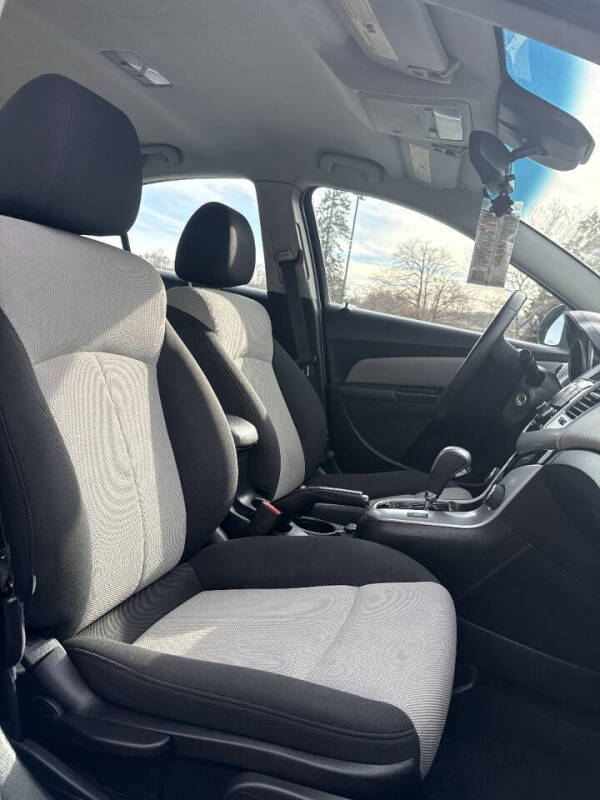 2011 Chevrolet Cruze LS