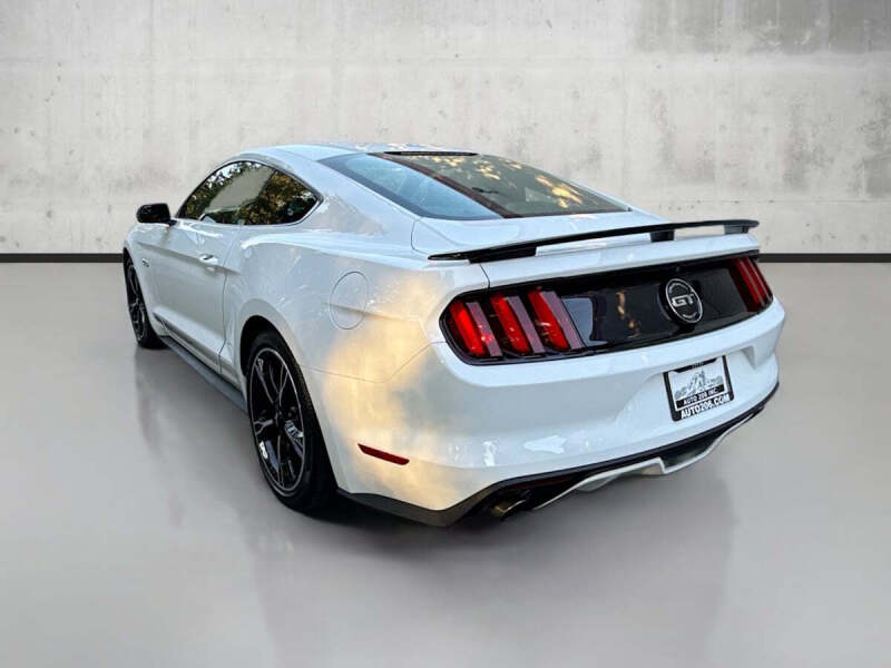 2017 Ford Mustang GT Premium
