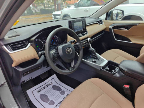 2020 Toyota RAV4 Hybrid XLE