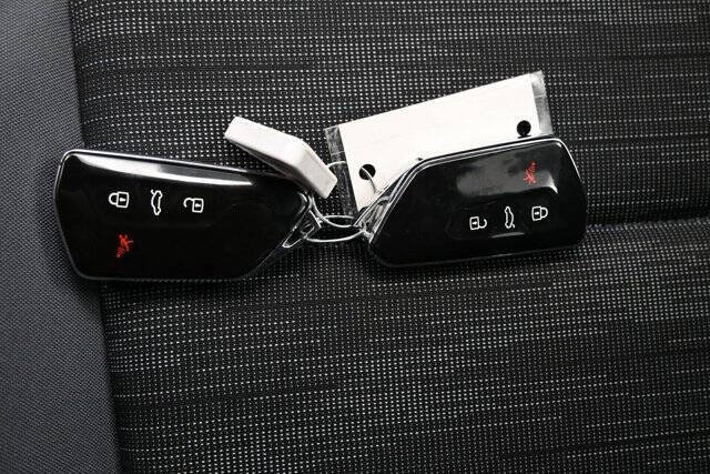 2022 Volkswagen ID.4 Pro