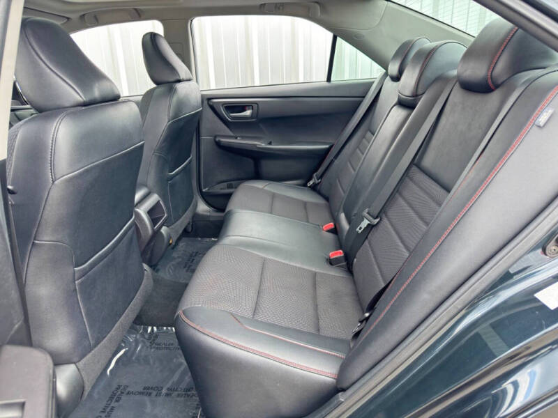 2017 Toyota Camry SE