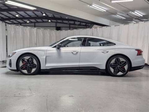 2022 Audi RS e-tron GT quattro