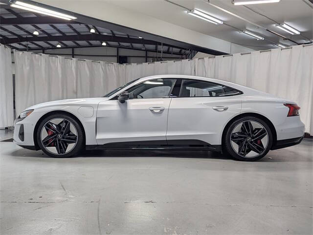 2022 Audi RS e-tron GT quattro