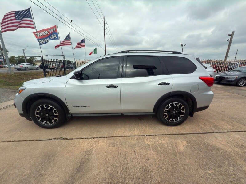 2020 Nissan Pathfinder SL