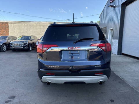 2017 GMC Acadia SLE-2