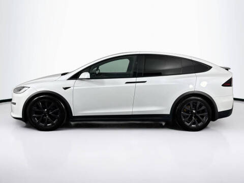 2023 Tesla Model X Standard Range