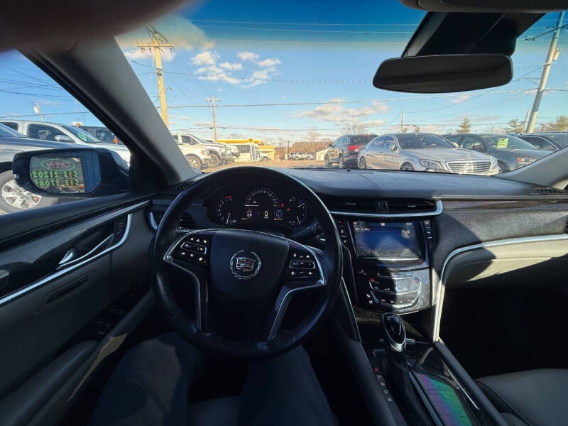 2014 Cadillac XTS Luxury Collection