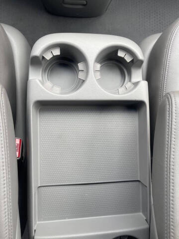 2007 Hyundai Entourage GLS