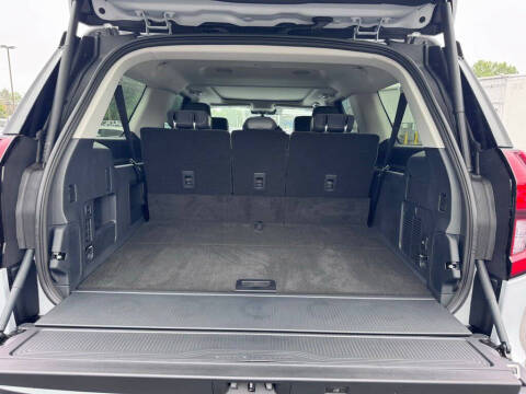 2026 Ford Expedition MAX Active