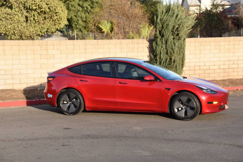 2021 Tesla Model 3 Base photo 16