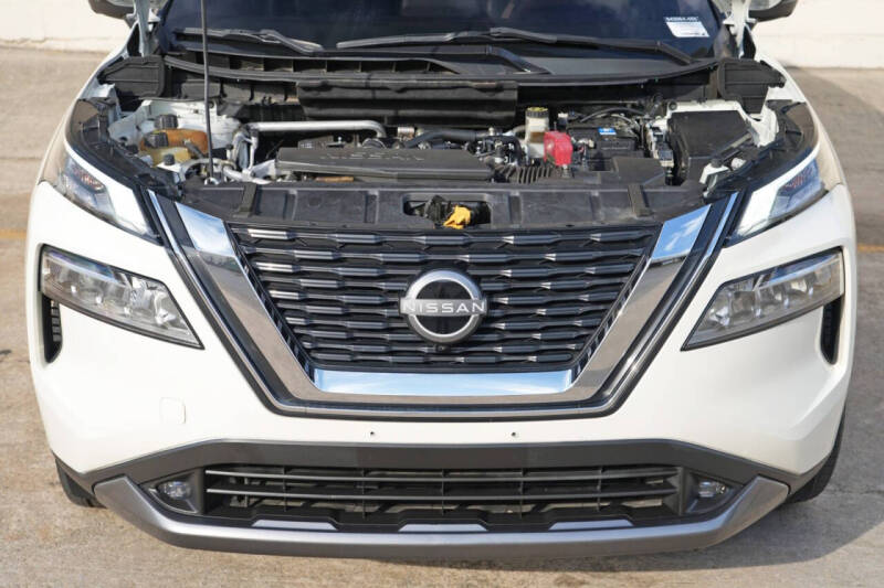 2022 Nissan Rogue SL