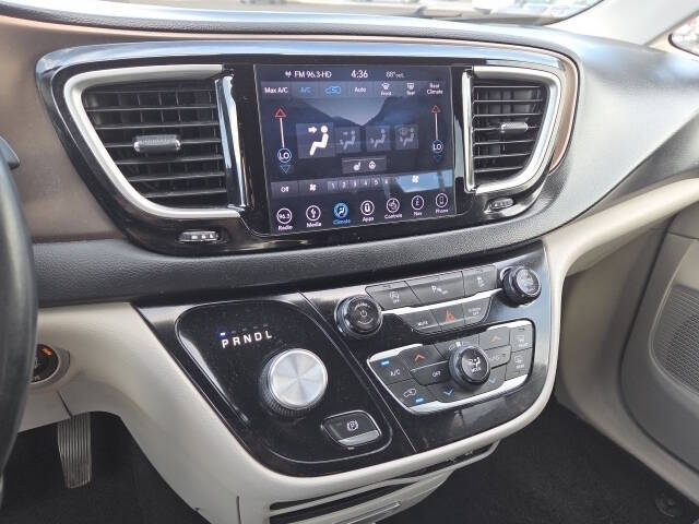 2019 Chrysler Pacifica Touring L
