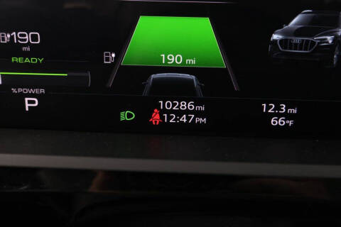 2024 Audi Q8 e-tron quattro Premium Plus