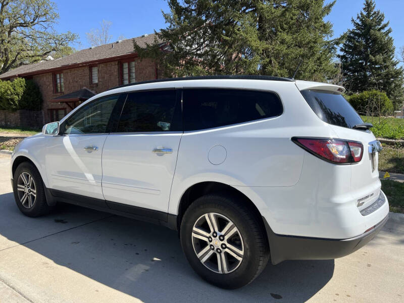 2017 Chevrolet Traverse LT