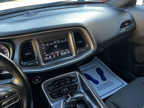 2021 Dodge Challenger SXT