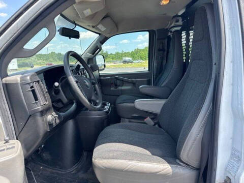 2022 GMC Savana 2500