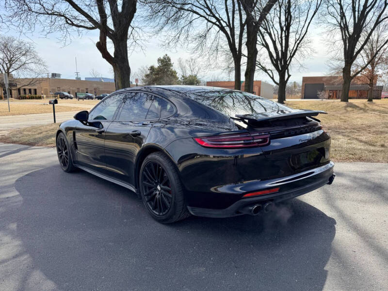 2018 Porsche Panamera