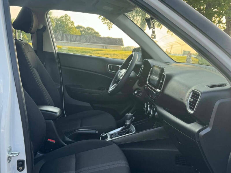 2020 Hyundai Venue SEL