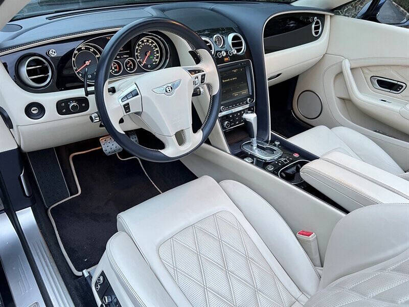 2015 Bentley Continental 27