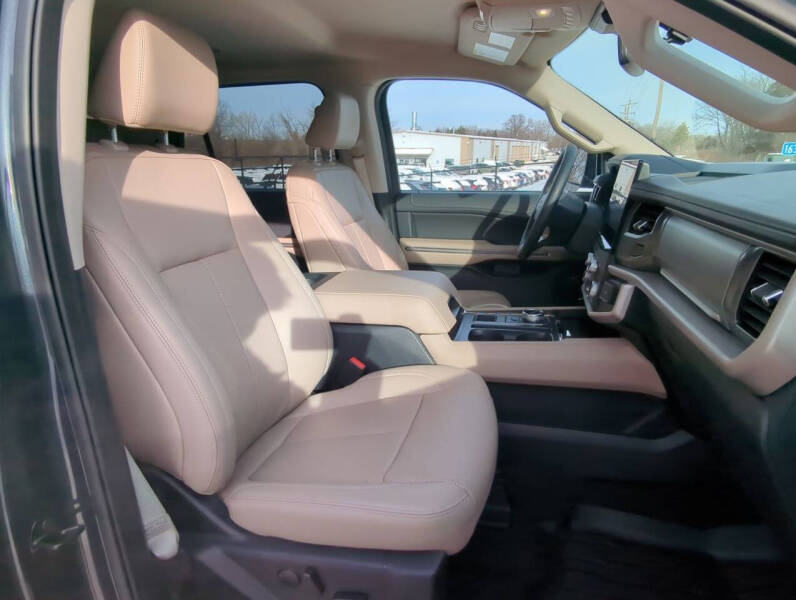 2024 Ford Expedition XLT