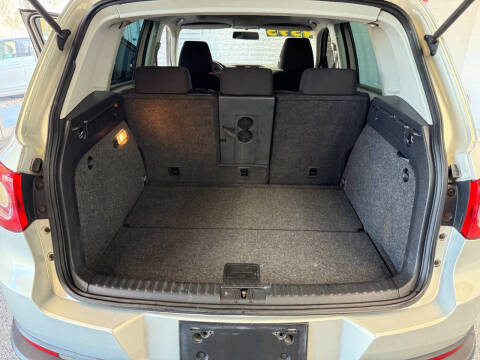 2009 Volkswagen Tiguan SE