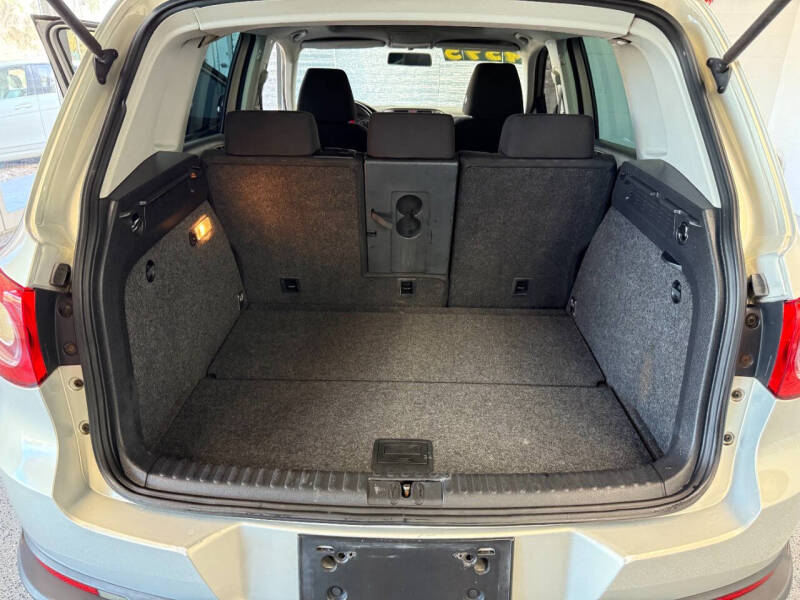 2009 Volkswagen Tiguan SE