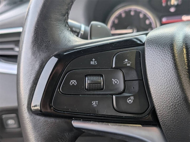 2023 Buick Enclave Essence