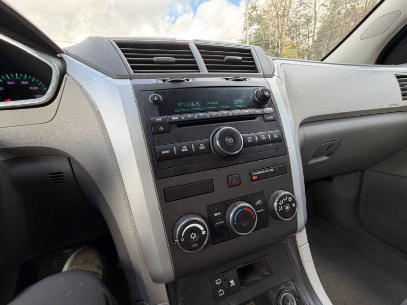 2011 Chevrolet Traverse LS