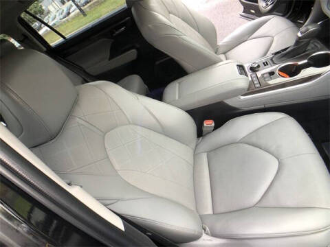 2022 Toyota Highlander Platinum