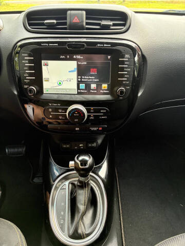 2015 Kia Soul +