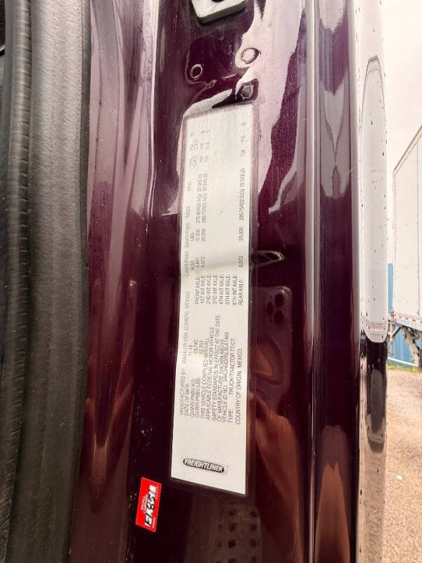 2020 Freightliner Cascadia