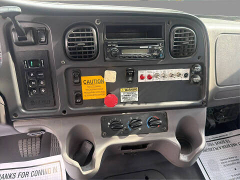 2014 Freightliner M2 106